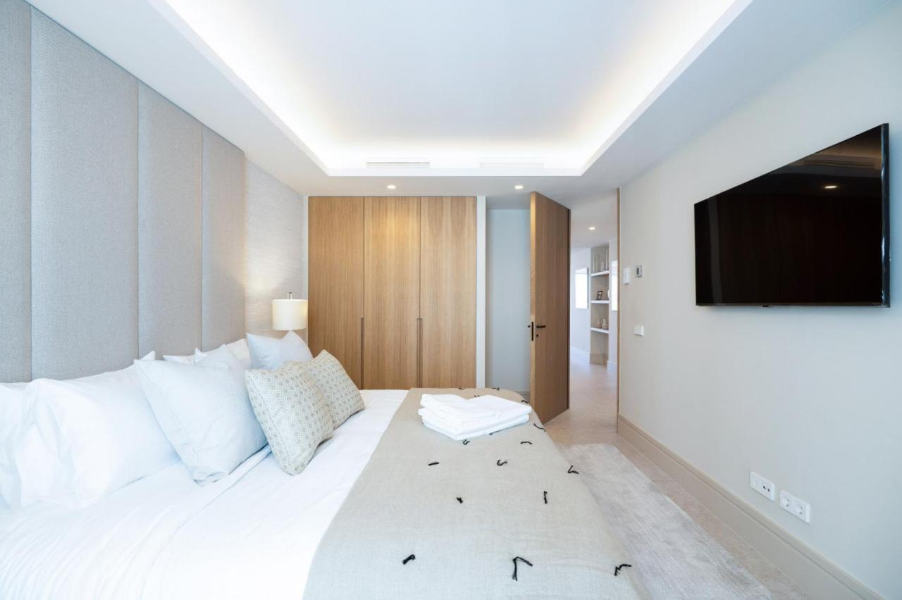 2 Bedroomed In Puerto Banus, * Marbella