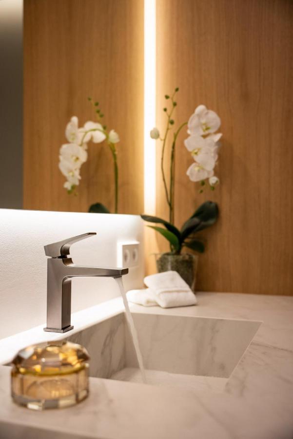Apartment 2 Bedroomed In Puerto Banus, *